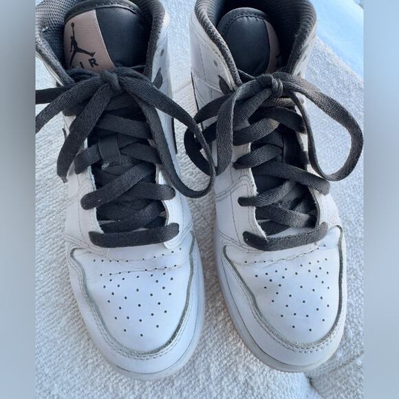 Nike Air Jordan 1 Mid GS Artic Orange Pink Size 5.5Y - Picture 5 of 11